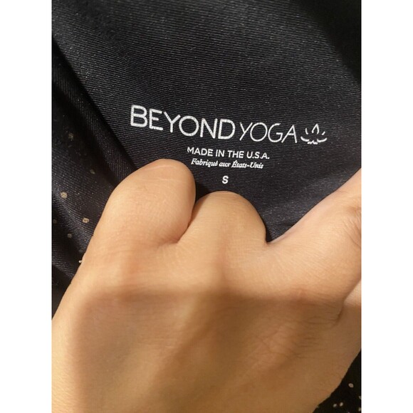 BEYOND YOGA | Drip Dot High Waisted Midi Legging Black Antique Gold | Small - Picture 8 of 8